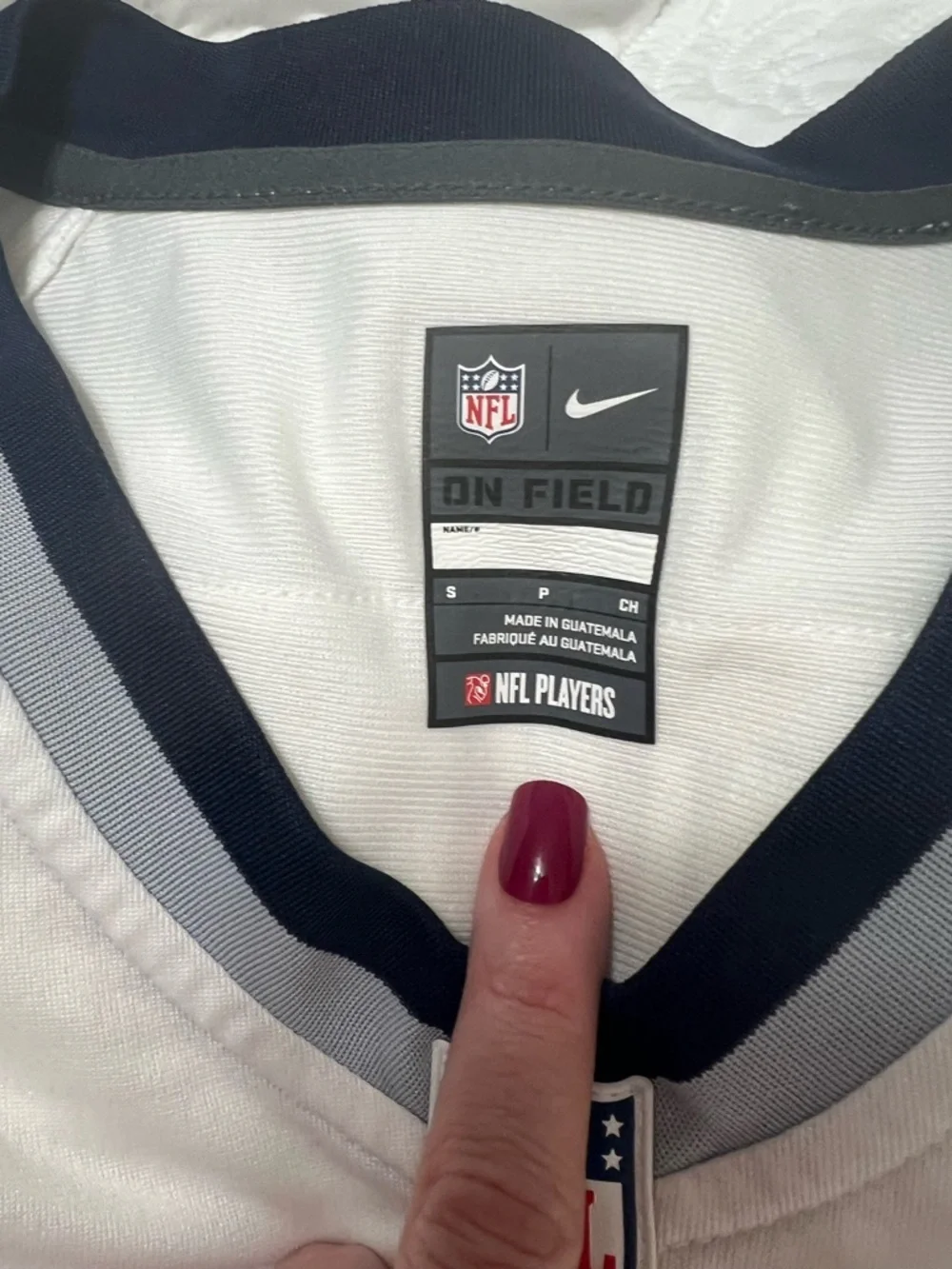 Nike WOMEN'S NEW ENGLAND
PATRIOTS ROB GRONKOWSKI LIMITED
PLAYER JERSEY WHITE #87 - Picture 10 of 13